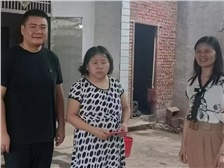 【新宏動(dòng)態(tài)】中秋慰問(wèn)，新宏飼料情暖胥家橋村五保戶(hù)